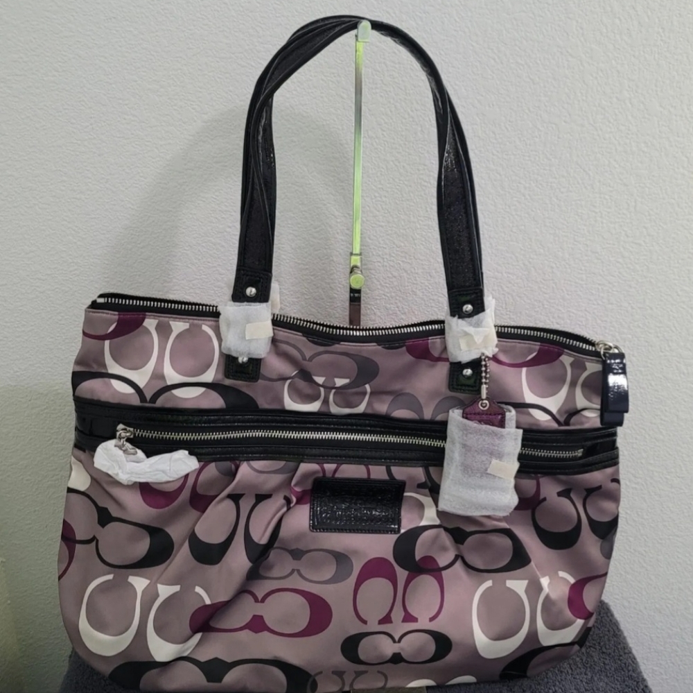 NWT Coach 22961 Daisy Optic Print Multi Glam Signature Logo Tote Bag